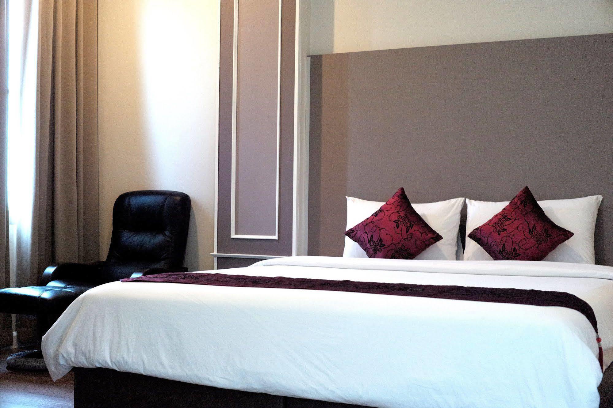 J. Park Hotel Chonburi Luaran gambar