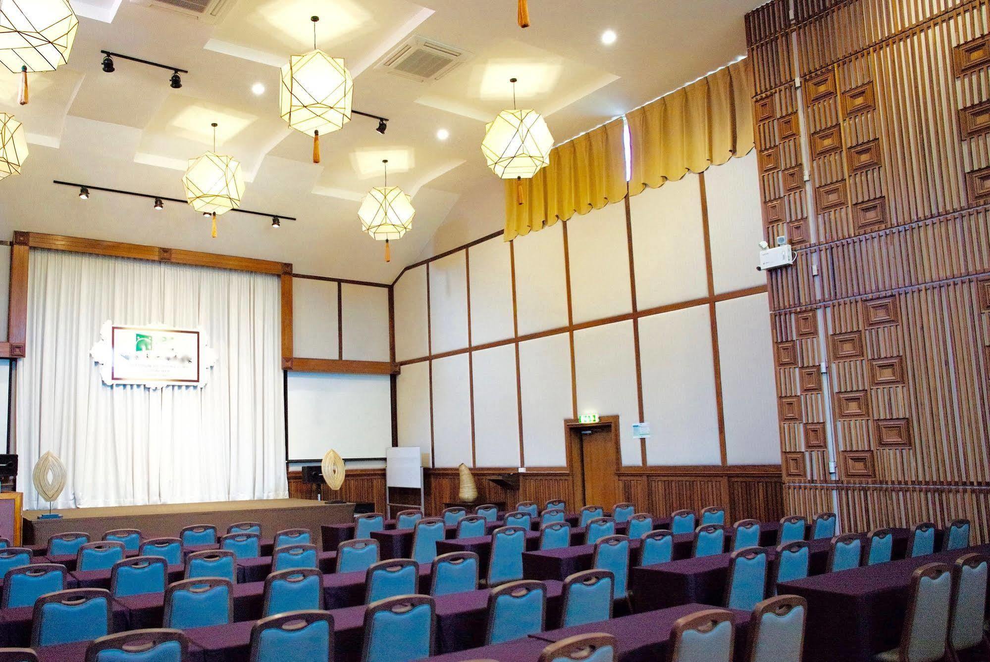 J. Park Hotel Chonburi Luaran gambar