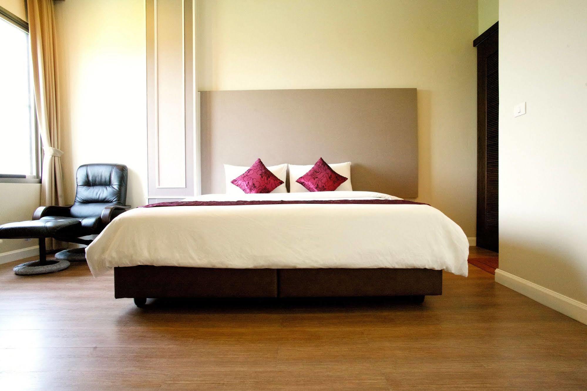 J. Park Hotel Chonburi Luaran gambar